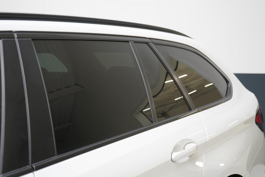 BMW 5 Serie Touring 530e Business Edition Plus | Harman Kardon | SoH 94% | Head Up | Trekhaak | Adaptive cruise | Sportstoelen | Blind spot | Stuurverwarming