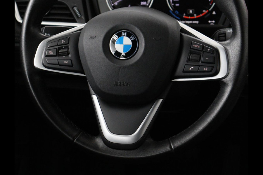 BMW 2 Serie Gran Tourer 218i 7 Persoons Executive | Sport Line | 1e eigenaar | Stoelverwarming | Head-Up | Trekhaak | Sportstoelen | Half leder | Navigatie | Climate control | Parkeerhulp | Cruise control
