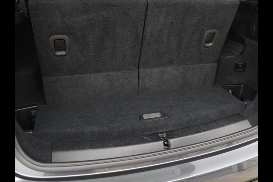 BMW 2 Serie Gran Tourer 218i 7 Persoons Executive | Sport Line | 1e eigenaar | Stoelverwarming | Head-Up | Trekhaak | Sportstoelen | Half leder | Navigatie | Climate control | Parkeerhulp | Cruise control