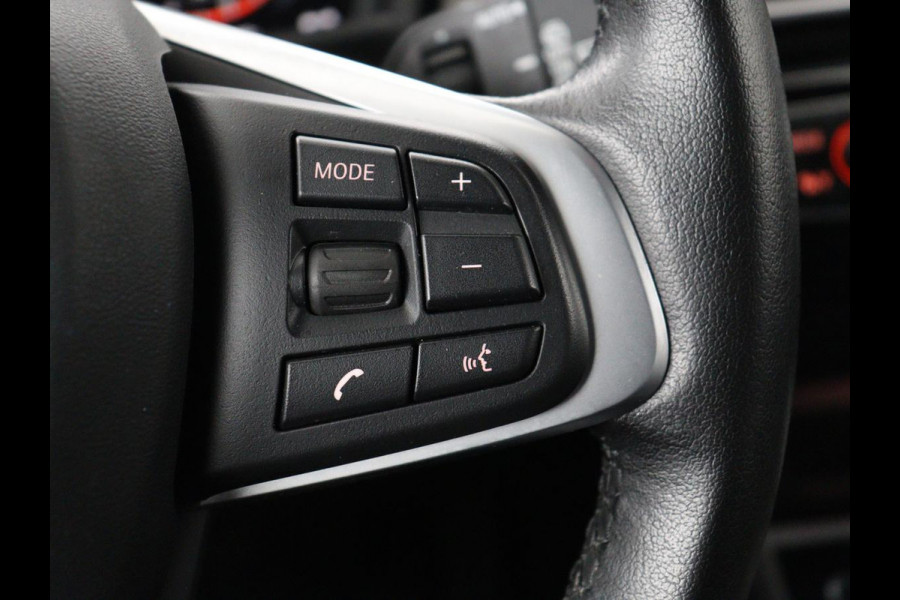 BMW 2 Serie Gran Tourer 218i 7 Persoons Executive | Sport Line | 1e eigenaar | Stoelverwarming | Head-Up | Trekhaak | Sportstoelen | Half leder | Navigatie | Climate control | Parkeerhulp | Cruise control