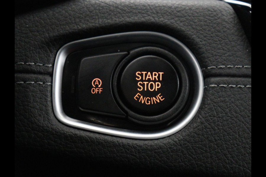 BMW 2 Serie Gran Tourer 218i 7 Persoons Executive | Sport Line | 1e eigenaar | Stoelverwarming | Head-Up | Trekhaak | Sportstoelen | Half leder | Navigatie | Climate control | Parkeerhulp | Cruise control