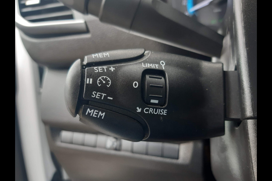 Opel Vivaro-e / Citroen E-SpaceTourer XL L3 75kWh SNELLADER Rolstoelauto / Rolstoelbus 7-Persoons met Bodemverlaging
