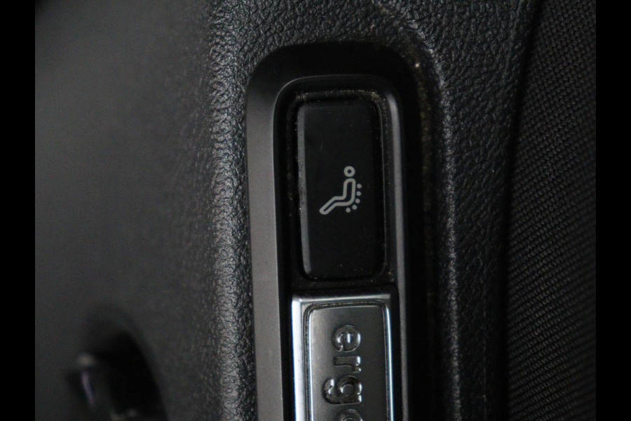 Volkswagen Tiguan 1.4 TSI R Line | Panoramadak | Stoelverwarming | Trekhaak | Adaptive cruise | Virtual Cockpit | Dynaudio | Massage | Camera | Navigatie | LED Plus | Keyless | 20'' | Park Assist