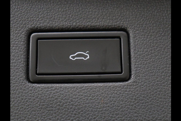 Volkswagen Tiguan 1.4 TSI R Line | Panoramadak | Stoelverwarming | Trekhaak | Adaptive cruise | Virtual Cockpit | Dynaudio | Massage | Camera | Navigatie | LED Plus | Keyless | 20'' | Park Assist