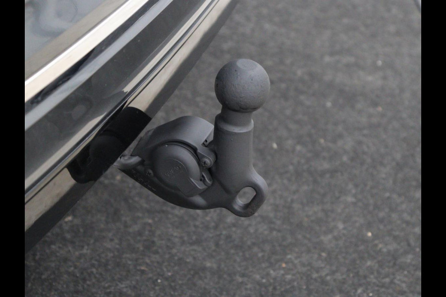 Volkswagen Tiguan 1.4 TSI R Line | Panoramadak | Stoelverwarming | Trekhaak | Adaptive cruise | Virtual Cockpit | Dynaudio | Massage | Camera | Navigatie | LED Plus | Keyless | 20'' | Park Assist