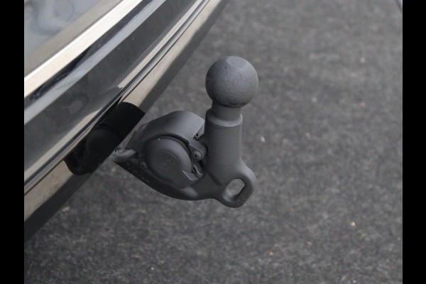 Volkswagen Tiguan 1.4 TSI R Line | Panoramadak | Stoelverwarming | Trekhaak | Adaptive cruise | Virtual Cockpit | Dynaudio | Massage | Camera | Navigatie | LED Plus | Keyless | 20'' | Park Assist