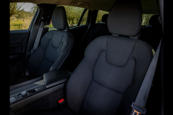 Volvo V60 2.0 B3 Momentum Advantage Automaat 1e Eigenaar
