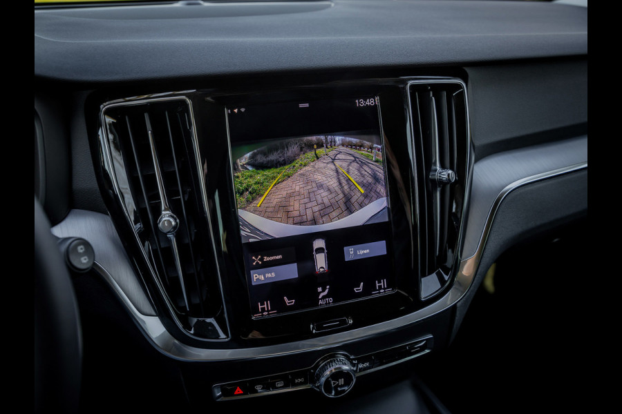 Volvo V60 2.0 B3 Momentum Advantage Automaat 1e Eigenaar