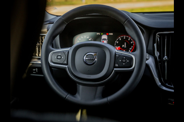 Volvo V60 2.0 B3 Momentum Advantage Automaat 1e Eigenaar