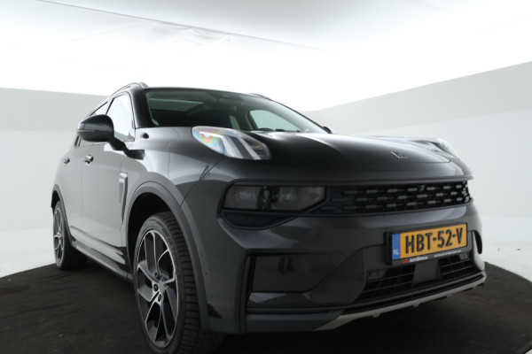 Lynk & Co 01 1.5 Full Black, Panorama Dak, Digital Dash