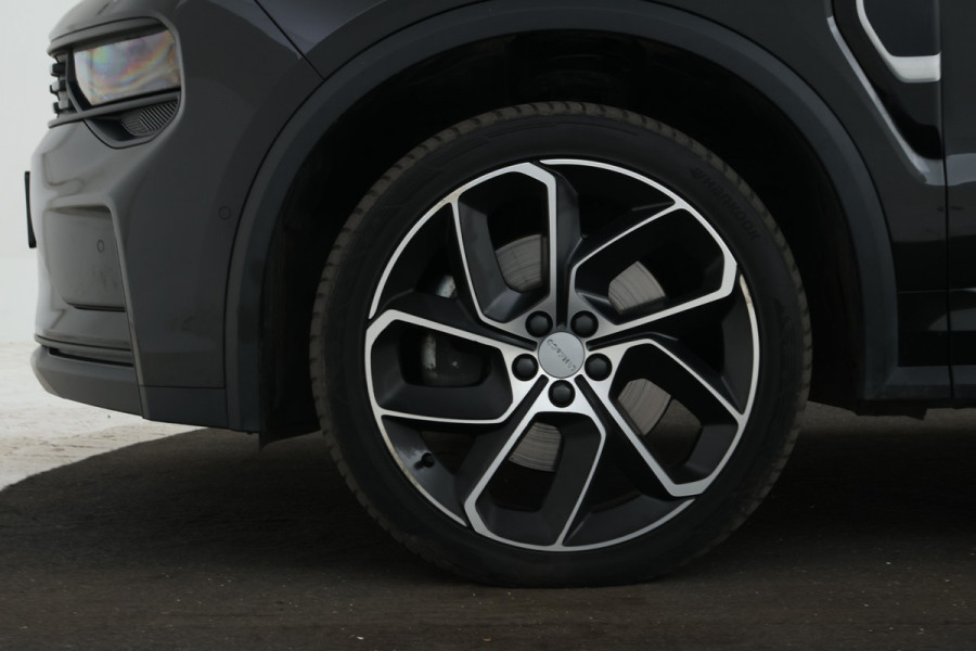 Lynk & Co 01 1.5 Full Black, Panorama Dak, Digital Dash