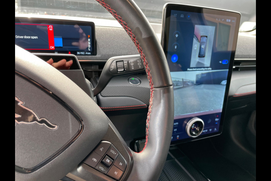 Ford Mustang Mach-E Extended AWD 98 kWh 1ste Eig Dealer onderhouden luxe uitvoering!