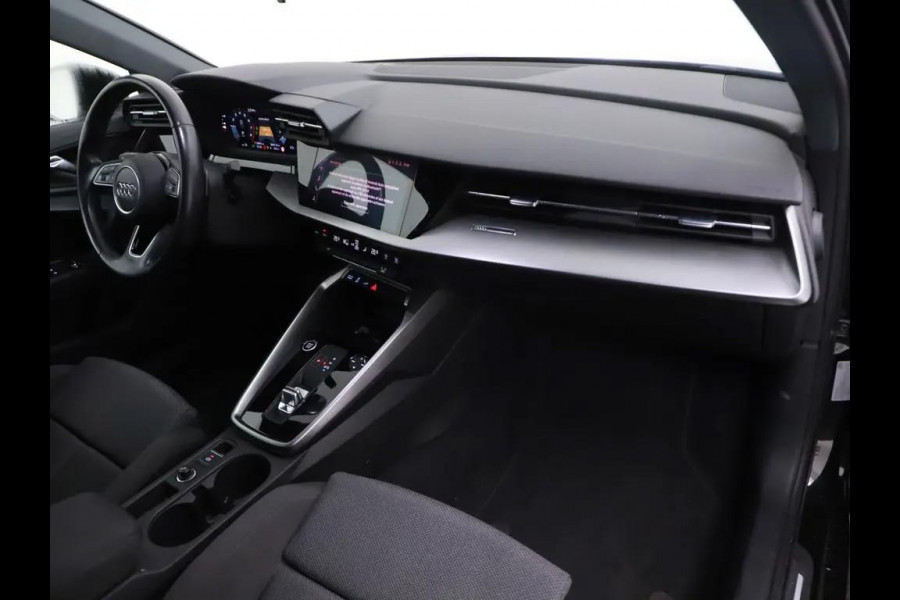 Audi A3 Sportback 40 TFSI e Business edition