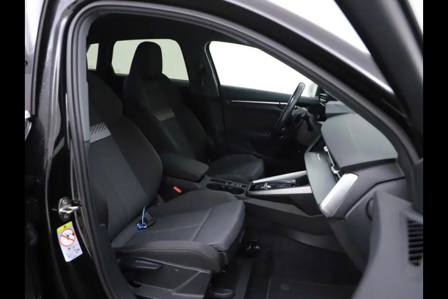 Audi A3 Sportback 40 TFSI e Business edition