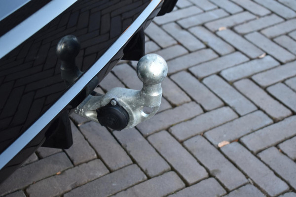 BMW X1 xDrive25e Plugin Hybrid 245PK Aut. M-Sport | Trekhaak | Navi | Camera | LED | Incl. garantie