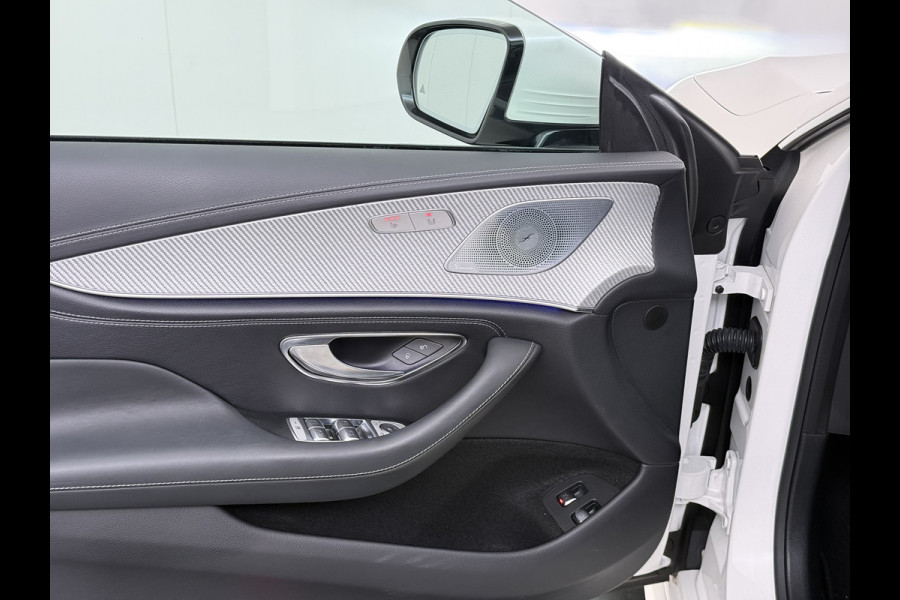 Mercedes-Benz CLS-Klasse 450 4Matic AMG // Burmester // 360 Camera // Sunroof // Trekhaak // 20 inch // Designo White // Distronic