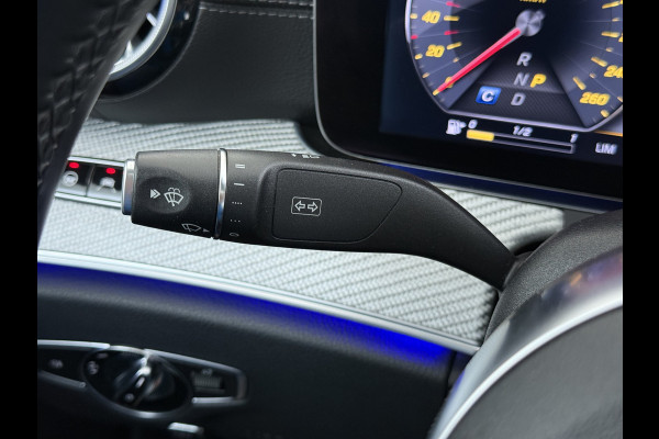 Mercedes-Benz CLS-Klasse 450 4Matic AMG // Burmester // 360 Camera // Sunroof // Trekhaak // 20 inch // Designo White // Distronic