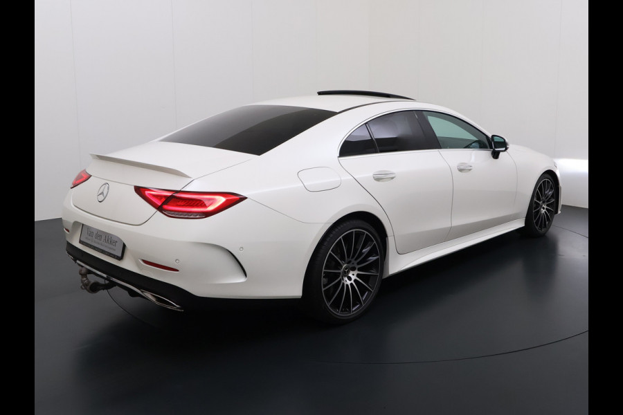 Mercedes-Benz CLS-Klasse 450 4Matic AMG // Burmester // 360 Camera // Sunroof // Trekhaak // 20 inch // Designo White // Distronic