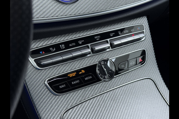 Mercedes-Benz CLS-Klasse 450 4Matic AMG // Burmester // 360 Camera // Sunroof // Trekhaak // 20 inch // Designo White // Distronic