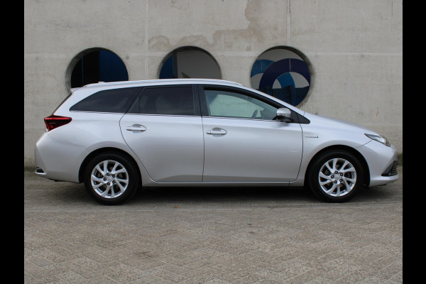 Toyota Auris Touring Sports 1.8 Hybrid Energy Plus | AIRCO | 12 MAANDEN BOVAG GARANTIE |