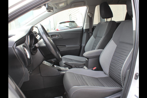 Toyota Auris Touring Sports 1.8 Hybrid Energy Plus | AIRCO | 12 MAANDEN BOVAG GARANTIE |
