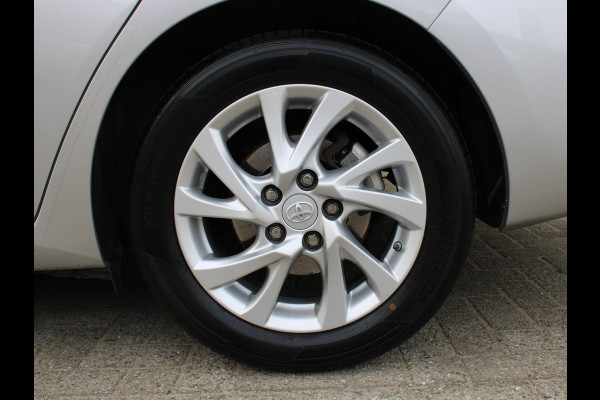 Toyota Auris Touring Sports 1.8 Hybrid Energy Plus | AIRCO | 12 MAANDEN BOVAG GARANTIE |