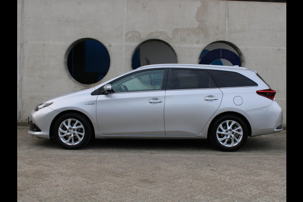 Toyota Auris Touring Sports 1.8 Hybrid Energy Plus | AIRCO | 12 MAANDEN BOVAG GARANTIE |