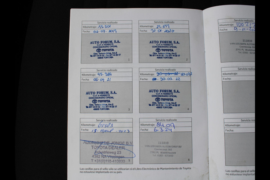 Toyota Auris Touring Sports 1.8 Hybrid Energy Plus | AIRCO | 12 MAANDEN BOVAG GARANTIE |