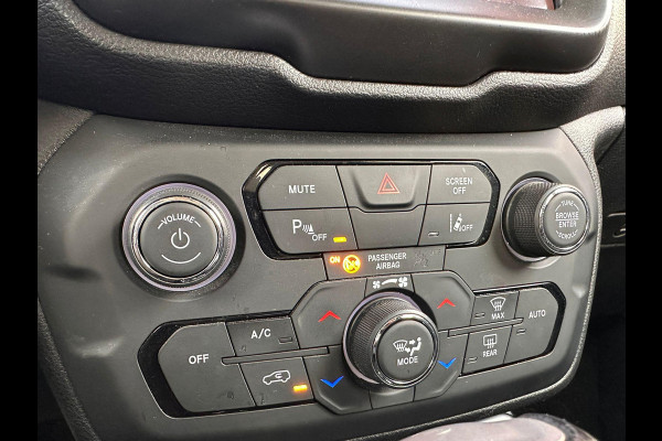Jeep Renegade 1.4 MultiAir Night Eagle II Limited Automaat | Trekhaak | Xenon | Adaptive CC | Navi | Dealer-onderhouden |