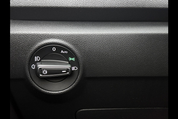 Volkswagen T-Roc Cabrio 1.5 TSI R-Line(Goed OndH, Navi, Trekhaak, StoelV, Parkeersensor V+A, Carplay, Etc)