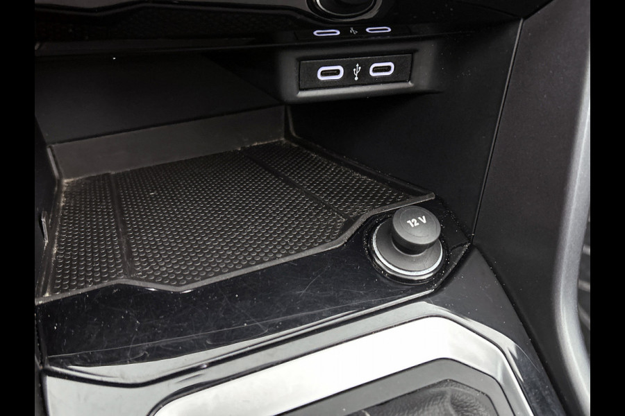 Volkswagen T-Roc Cabrio 1.5 TSI R-Line(Goed OndH, Navi, Trekhaak, StoelV, Parkeersensor V+A, Carplay, Etc)