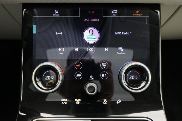 Land Rover Range Rover Velar 2.0 D180 AWD SE Automaat Leer, Panoramadak, Keyless, LED, Camera, Apple CarPlay, Trekhaak, 19''