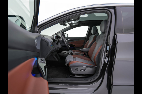 Volkswagen ID.4 First Max 77 kWh [ 3-Fase ] {SOH-81%} (INCL.BTW) Aut. *PANO | HEAD-UP | LEATHER-FABRIC | FULL-LED | MEMORY-PACK | TOP-VIEW | BLIND-SPOT | HEATED-SPORTSEATS | DIGI-COCKPIT | DAB+ | 19''ALU*