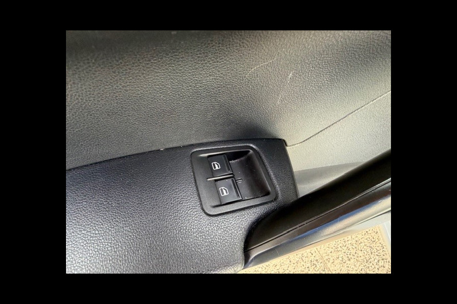 Volkswagen Caddy 1.4 TGI L2H1 EcoFuel Maxi Comfortline AIRCO I MULTIMEDIA I 1e EIGENAAR I COMPETE ONDERHOUDSHISTORIE I RIJDEN OP GROEN GAS IS CO2 NEUTRAAL