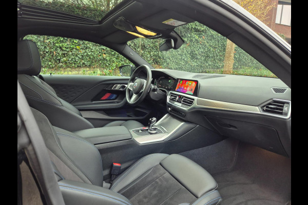 BMW 2 Serie 220i M Sport Coupé 50-jahre Edition Fabrieksgarantie Schuifdak NAP NL CarPlay Camera 100% Dealeronderhouden RIJKLAAR
