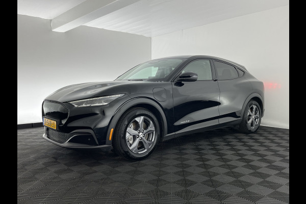 Ford Mustang Mach-E RWD 75 kWh [ 3-Fase-11kW ] {SOH-83%} (INCL-BTW)  Aut. *LEATHER | FULL-LED | DAB | DIGI-COCKPIT | KEYLESS | NAVI-FULLMAP | CARPLAY | HEATED-COMFORTSEATS | TOPVIEW | ADAPTIVE-CRUISE | PRIVACY-GLASS | 18'' ALU*