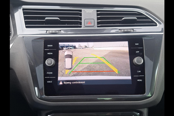 Volkswagen Tiguan 1.5 TSI ACT DSG Highline Business R | Panorama | Climate V+A | Adaptive CC | LED | Navi |