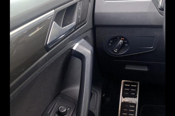 Volkswagen Tiguan 1.5 TSI ACT DSG Highline Business R | Panorama | Climate V+A | Adaptive CC | LED | Navi |