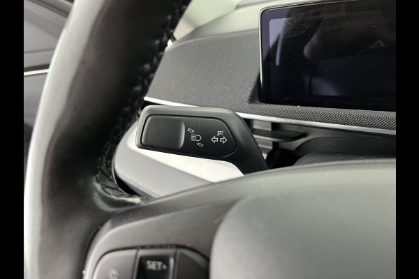Ford Mustang Mach-E RWD 75 kWh [ 3-Fase-11kW ] {SOH-83%} (INCL-BTW)  Aut. *LEATHER | FULL-LED | DAB | DIGI-COCKPIT | KEYLESS | NAVI-FULLMAP | CARPLAY | HEATED-COMFORTSEATS | TOPVIEW | ADAPTIVE-CRUISE | PRIVACY-GLASS | 18'' ALU*