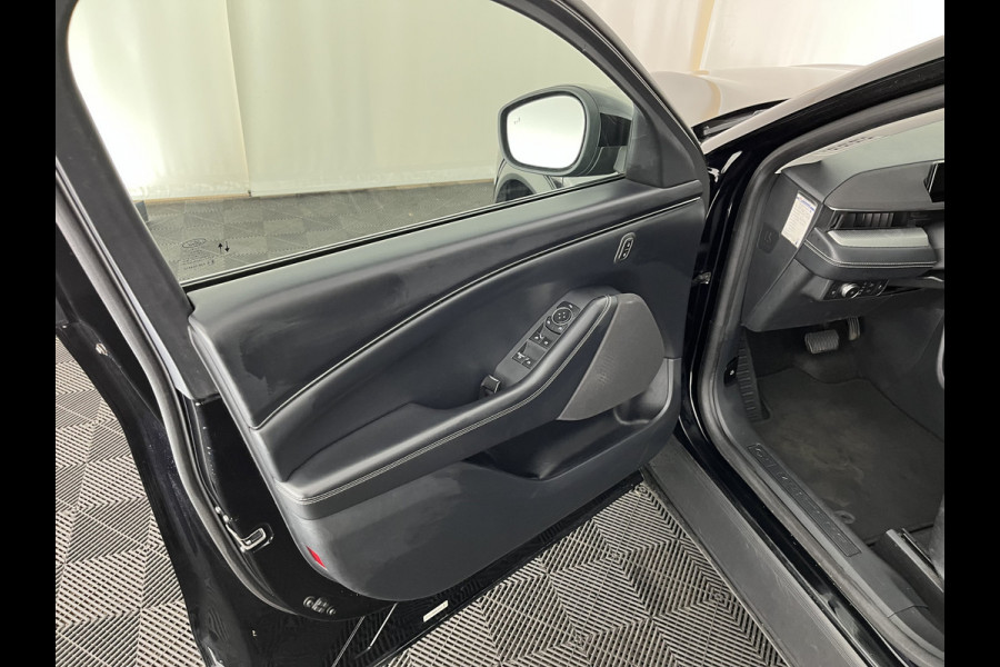Ford Mustang Mach-E RWD 75 kWh [ 3-Fase-11kW ] {SOH-83%} (INCL-BTW)  Aut. *LEATHER | FULL-LED | DAB | DIGI-COCKPIT | KEYLESS | NAVI-FULLMAP | CARPLAY | HEATED-COMFORTSEATS | TOPVIEW | ADAPTIVE-CRUISE | PRIVACY-GLASS | 18'' ALU*