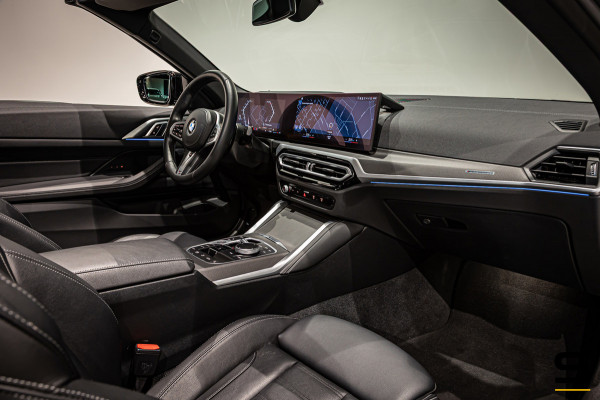 BMW 4 Serie Cabrio 420i High Executive|M-sport|E-stoel|Cam