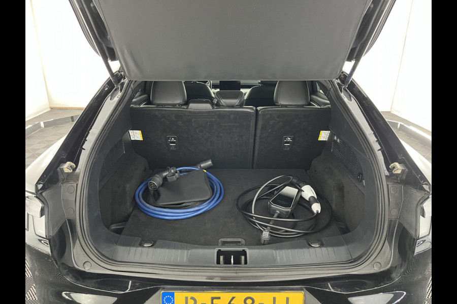 Ford Mustang Mach-E RWD 75 kWh [ 3-Fase-11kW ] {SOH-83%} (INCL-BTW)  Aut. *LEATHER | FULL-LED | DAB | DIGI-COCKPIT | KEYLESS | NAVI-FULLMAP | CARPLAY | HEATED-COMFORTSEATS | TOPVIEW | ADAPTIVE-CRUISE | PRIVACY-GLASS | 18'' ALU*