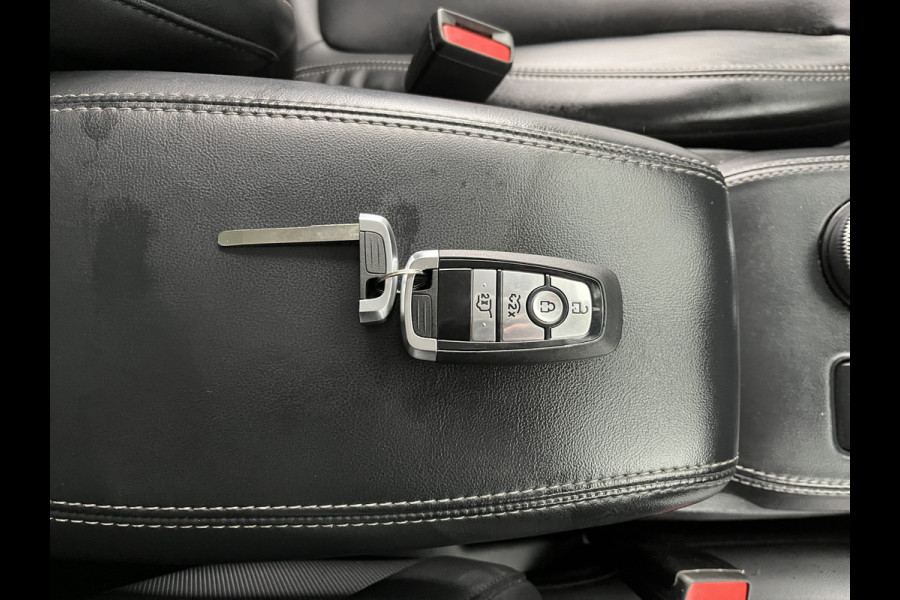 Ford Mustang Mach-E RWD 75 kWh [ 3-Fase-11kW ] {SOH-83%} (INCL-BTW)  Aut. *LEATHER | FULL-LED | DAB | DIGI-COCKPIT | KEYLESS | NAVI-FULLMAP | CARPLAY | HEATED-COMFORTSEATS | TOPVIEW | ADAPTIVE-CRUISE | PRIVACY-GLASS | 18'' ALU*