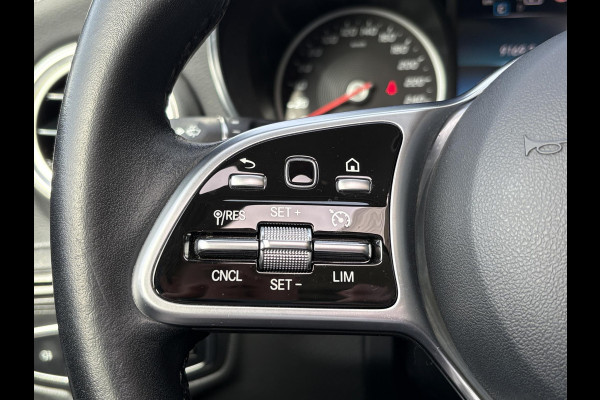 Mercedes-Benz GLC 300e 4MATIC Premium Plus | Panoramadak | Trekhaak | Achteruitrijcamera | Stoelverwarming | Half leder |