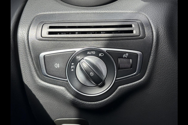 Mercedes-Benz GLC 300e 4MATIC Premium Plus | Panoramadak | Trekhaak | Achteruitrijcamera | Stoelverwarming | Half leder |