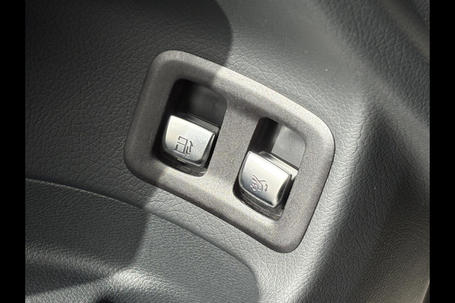 Mercedes-Benz GLC 300e 4MATIC Premium Plus | Panoramadak | Trekhaak | Achteruitrijcamera | Stoelverwarming | Half leder |