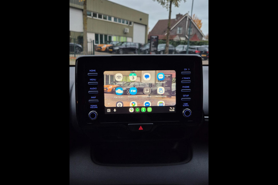 Toyota Yaris Fabrieksgarantie 3-2027 100% dealerond. 1e-eigenaar NAP APK 1-2028 1.5 Hybrid Active Automaat Camera Navi CarPlay
