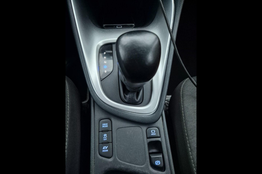 Toyota Yaris Fabrieksgarantie 3-2027 100% dealerond. 1e-eigenaar NAP APK 1-2028 1.5 Hybrid Active Automaat Camera Navi CarPlay