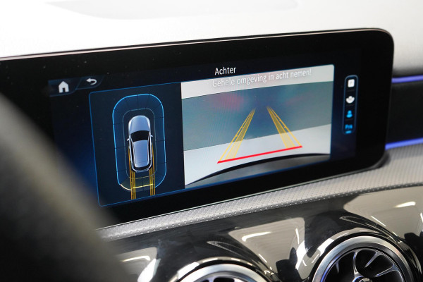 Mercedes-Benz A-Klasse 250 e AMG Line | SoH 96% | Sfeerverlichting | Navigatie | Black pakket | Sportstoelen
