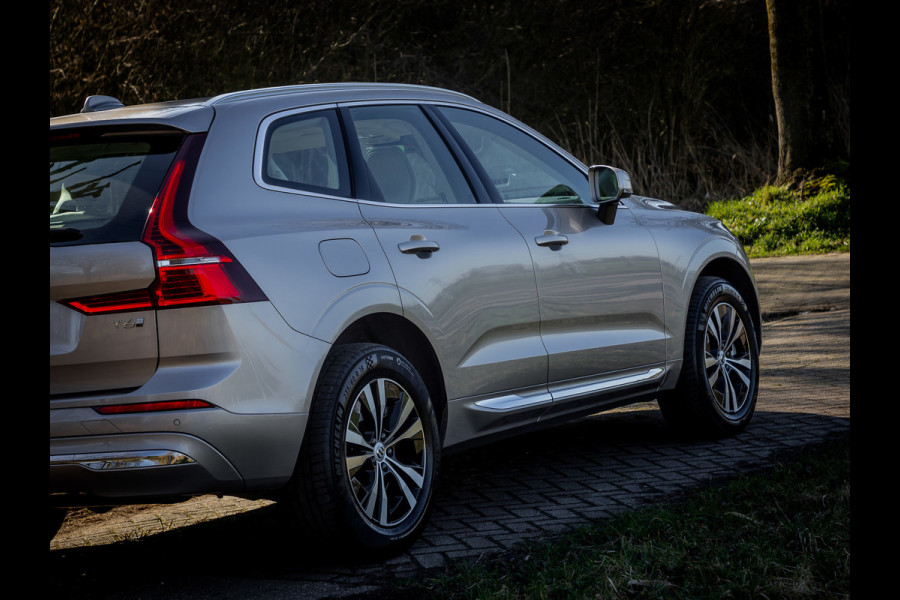 Volvo XC60 2.0 T6 Plug-in hybrid AWD Essential Edition Bright